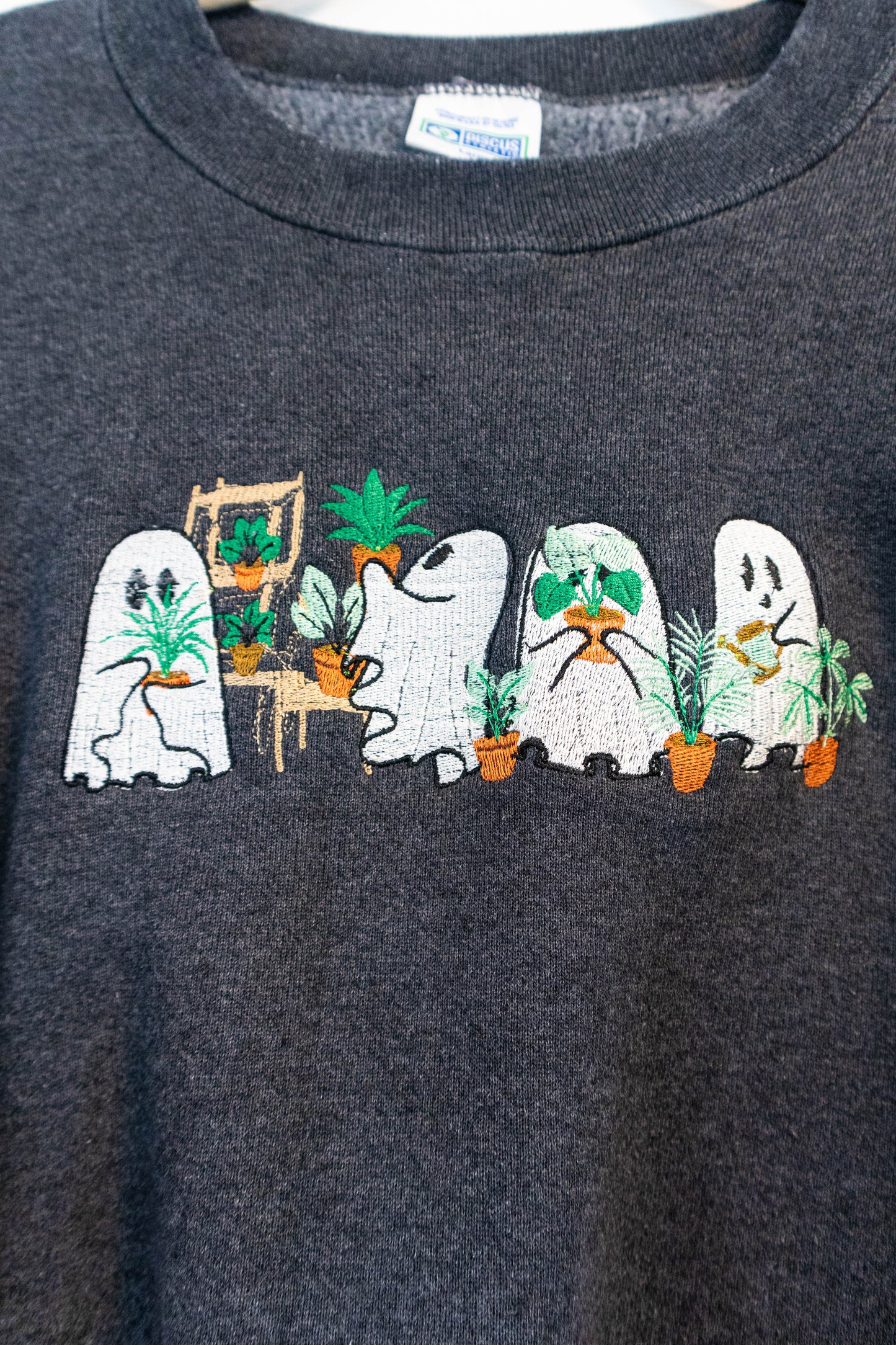 🌿 Plant Ghost Crewneck - Large
