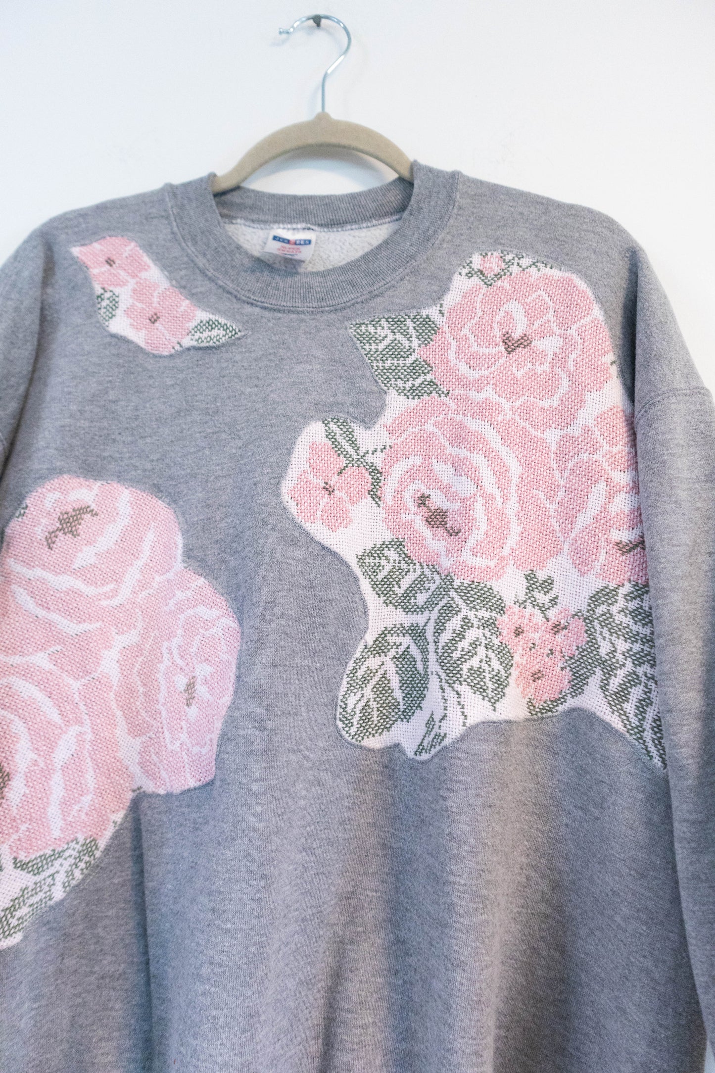 Rose Applique Crewneck - XL
