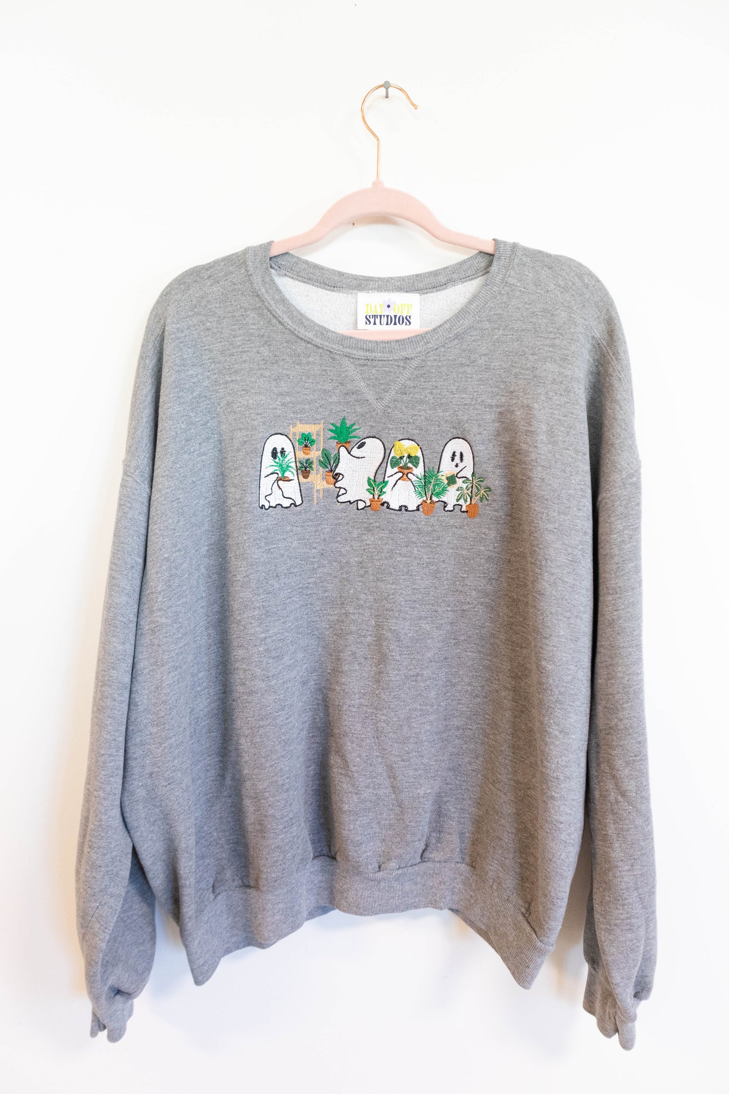 🌿 Plant Ghost Crewneck - XL/Chocolate Brown