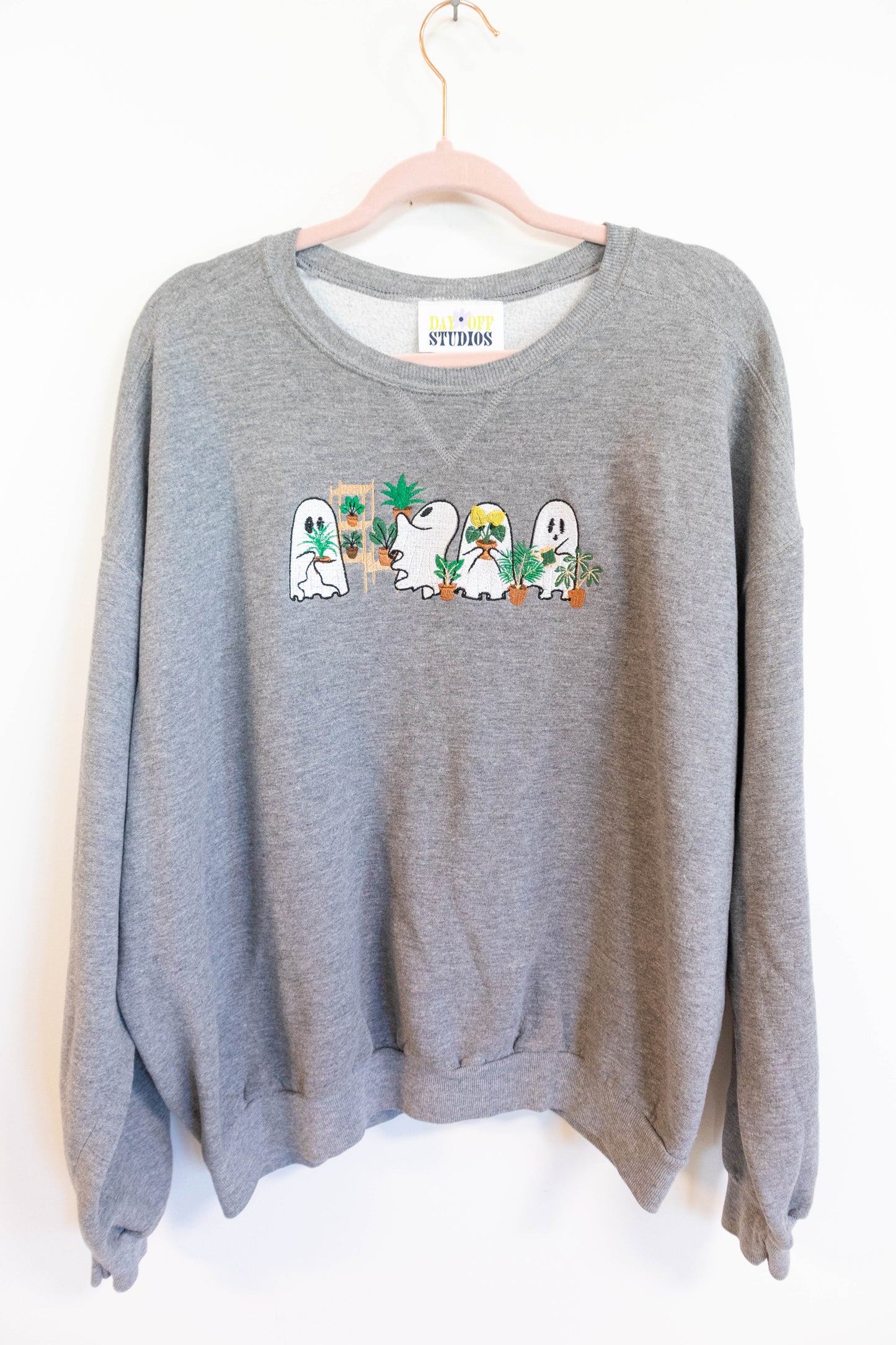 🌿 Plant Ghost Crewneck - XL/Chocolate Brown