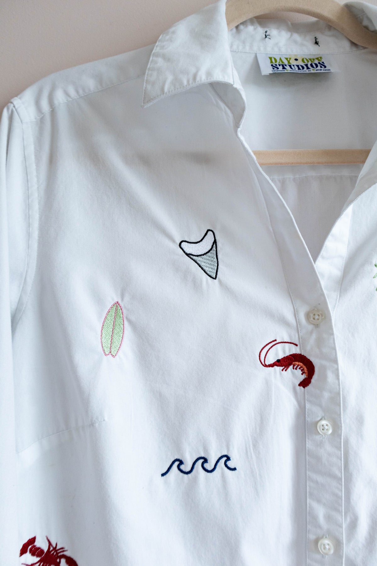 Lowcountry Embroidered Button-Down - Medium