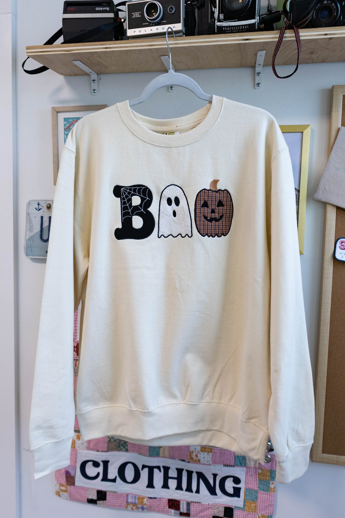 BOO Halloween Appliqué Crewneck Sweatshirt