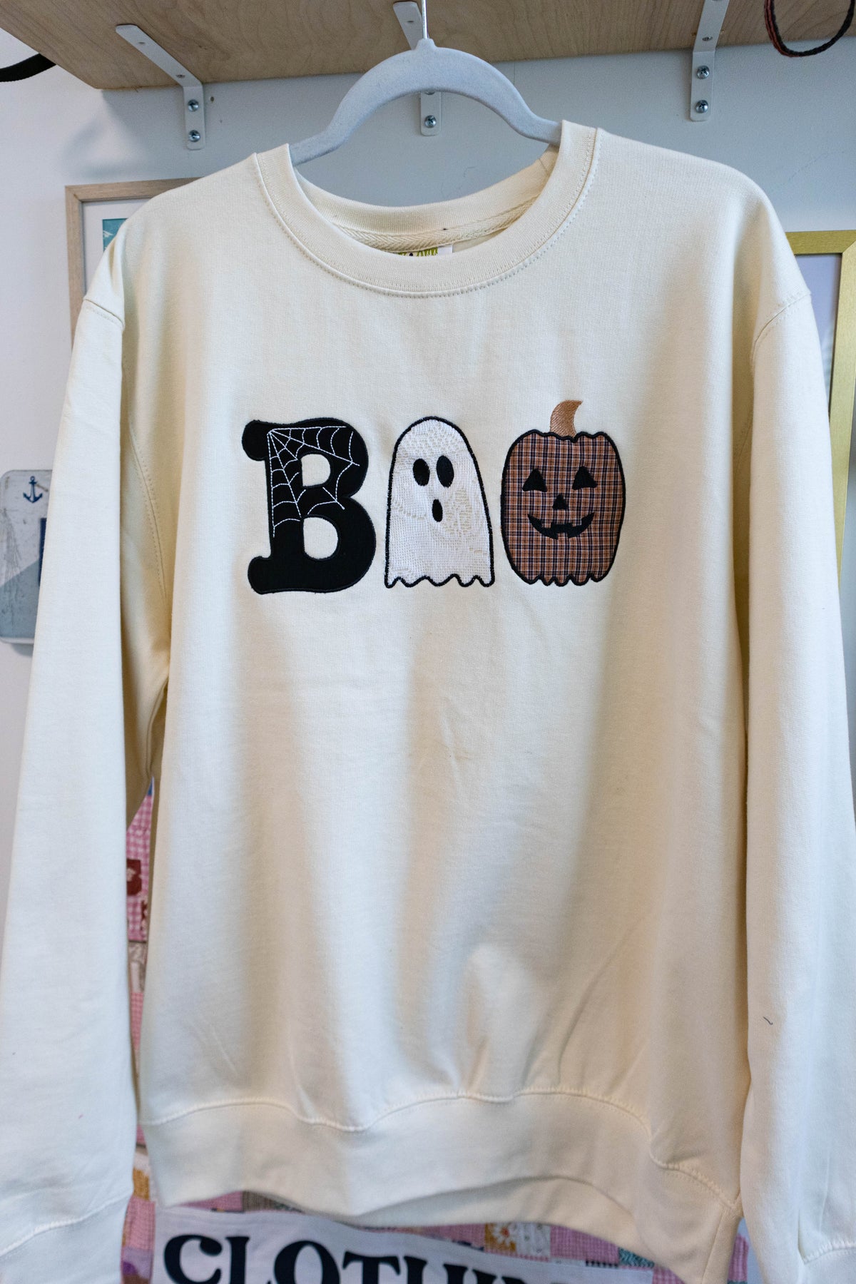 BOO Halloween Appliqué Crewneck Sweatshirt