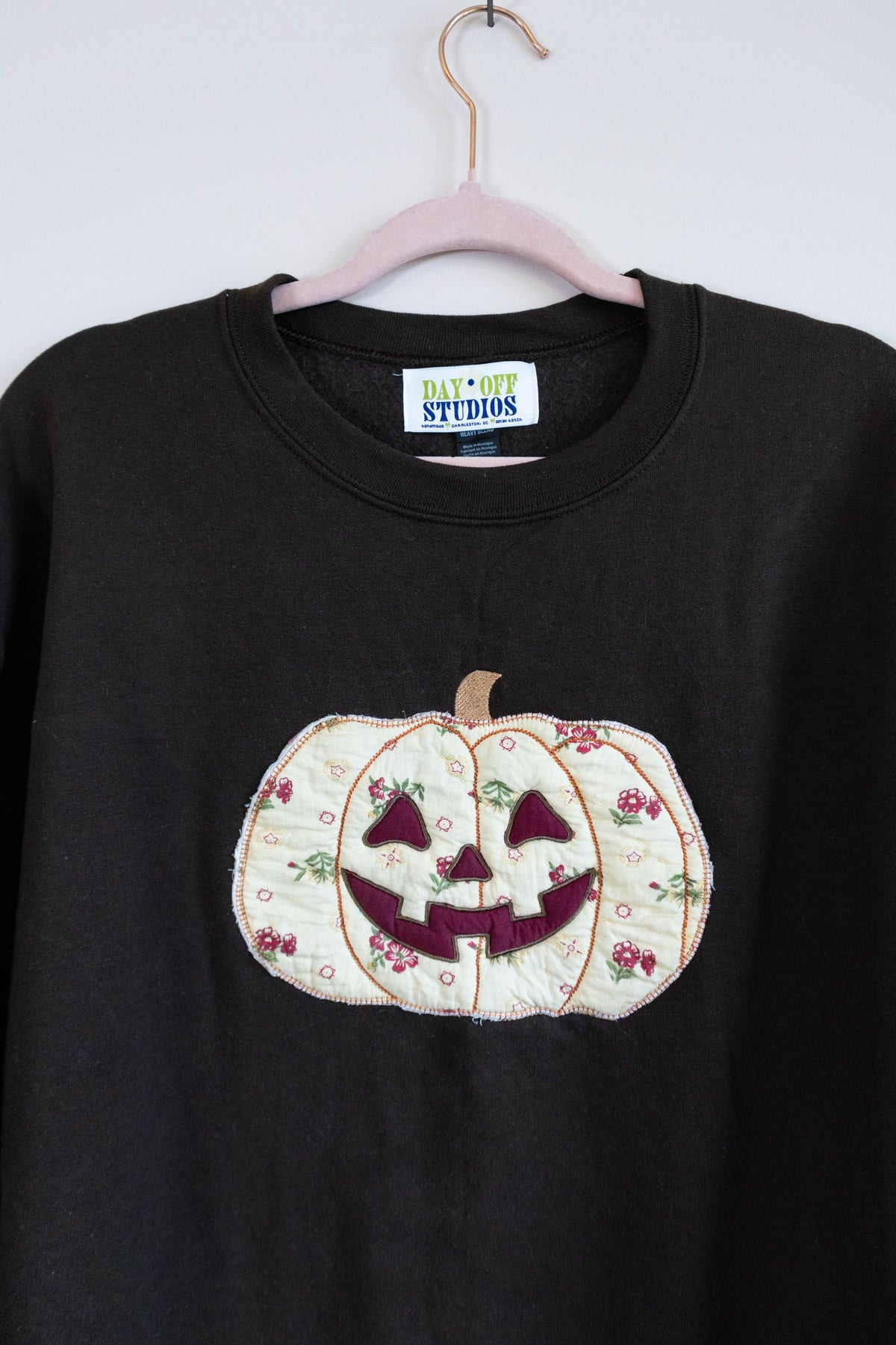 Floral Quilt Pumpkin Sweatshirt - Large